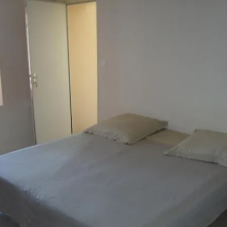 Hotel Les Bibu Chambres Meublees *
